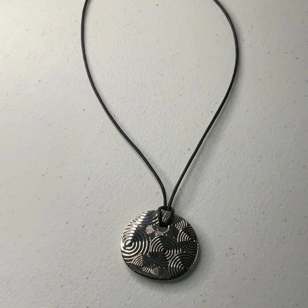 Lia Sophia Silver and Black Statement Necklace - Picture 5 of 11